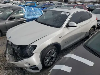 2018 BMW X4 xDrive28i with VIN 5UXXW3C51J0T82559, listed as a Copart auction lot 47743295 with 67,616 mi miles and Salvage Title. Bid and sale history available at carsss.com. Image 1.