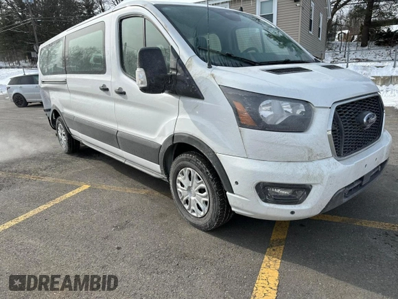2024 Ford Transit Passenger XL с VIN 1FBAX2Y82RKA82339, выставлен на аукционе Copart как лот 45166695 с пробегом 23 021 миль миль и Чистый • Clean title. История ставок и продаж доступна на DreamBid. Изображение 3.