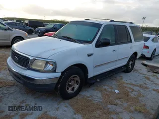 2000 Ford Expedition XLT with VIN 1FMRU1563YLA49729, listed as a IAAI auction lot 40613084 with 1 mi miles. Bid and sale history available at carsss.com. Image 17.