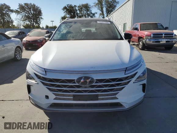 2021 Hyundai NEXO Limited z VIN KM8J84A61MU017049, wystawiony jako Copart lot #74327164 z przebiegiem 14 173 mil mil oraz Czysty tytuł • Clean title. Historia ofert i sprzedaży dostępna na DreamBid. Obrazek 5.