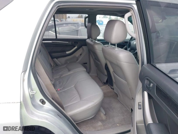 2006 Toyota 4Runner Limited with VIN JTEBT17R068030681, listed as a IAAI auction lot 39405197 with 189,811 mi miles. Bid and sale history available at carsss.com. Image 8.