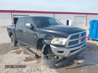 2014 Ram 1500 Big Horn z VIN 1C6RR6LT5ES113595, wystawiony jako IAAI lot #42667468 z przebiegiem 197 146 mil mil oraz . Historia ofert i sprzedaży dostępna na DreamBid. Obrazek 1.