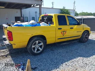 2007 Dodge 1500 SLT z VIN 1D7HA18297S259750, wystawiony jako IAAI lot #42186061 z przebiegiem 378 817 mil mil oraz . Historia ofert i sprzedaży dostępna na DreamBid. Obrazek 4.