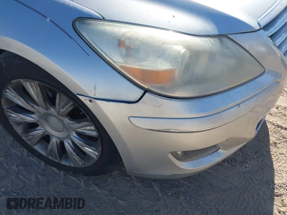 2009 Hyundai Genesis with VIN KMHGC46E69U020402, listed as a IAAI auction lot 42058858 with 180,038 mi miles and . Bid and sale history available at DreamBid. Image 13.
