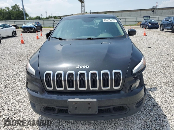 2015 Jeep Cherokee Sport z VIN 1C4PJLAB1FW632654, wystawiony jako Copart lot #65179455 z przebiegiem 220 647 mil mil oraz Szkoda całkowita • Salvage title. Historia ofert i sprzedaży dostępna na DreamBid. Obrazek 5.