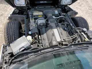 1994 Chevrolet Corvette z VIN 1G1YY32P4R5117869, wystawiony jako Copart lot #58807285 z przebiegiem 70 798 mil mil oraz Czysty tytuł • Clean title. Historia ofert i sprzedaży dostępna na DreamBid. Obrazek 11.