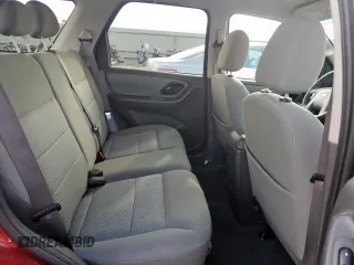 2006 Ford Escape XLT with VIN 1FMYU03196KA38458, listed as a Copart auction lot 64194705 with 102,097 mi miles and Salvage title. Bid and sale history available at DreamBid. Image 10.