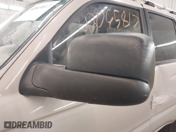1998 Toyota 4Runner SR5 with VIN JT3HN86R1W0180174, listed as a IAAI auction lot 42065817 with 252,961 mi miles and . Bid and sale history available at DreamBid. Image 12.