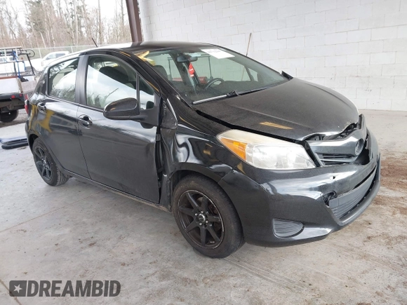 2013 Toyota Yaris L with VIN JTDKTUD32DD555705, listed as a IAAI auction lot 41712947 with 181,256 mi miles. Bid and sale history available at carsss.com. Image 1.