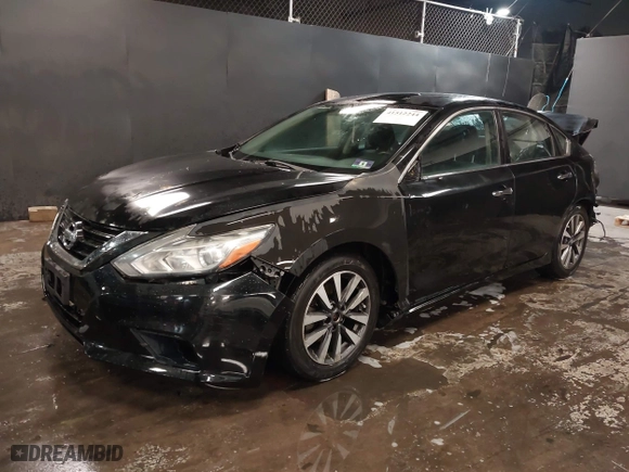 2017 Nissan Altima 2.5 SR with VIN 1N4AL3AP7HC279293, listed as a IAAI auction lot 41512244 with 68,643 mi miles. Bid and sale history available at carsss.com. Image 18.