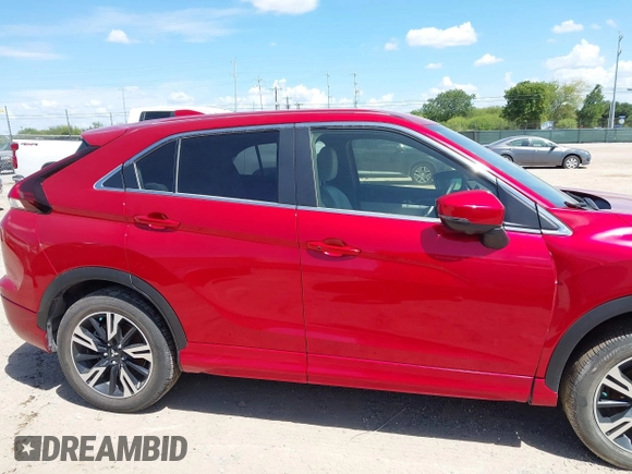 2024 Mitsubishi Eclipse Cross SE z VIN JA4ATWAA4RZ008031, wystawiony jako IAAI lot #42791982 z przebiegiem 21 788 mil mil oraz . Historia ofert i sprzedaży dostępna na DreamBid. Obrazek 14.