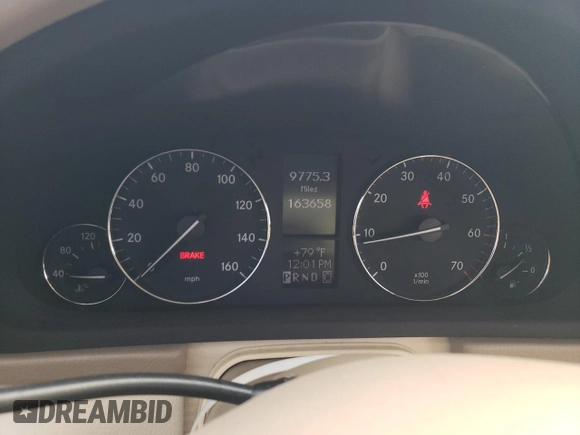 2005 Mercedes-Benz C 240 z VIN WDBRF81J25F662208, wystawiony jako Copart lot #66460995 z przebiegiem 163 658 mil mil oraz Czysty tytuł • Clean title. Historia ofert i sprzedaży dostępna na DreamBid. Obrazek 9.