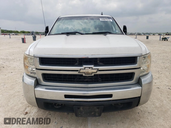 2009 Chevrolet Silverado 1500 with VIN 1GCHC49K29E109971, listed as a Copart auction lot 54607675 with 306,048 mi miles and Clean Title. Bid and sale history available at DreamBid. Image 5.