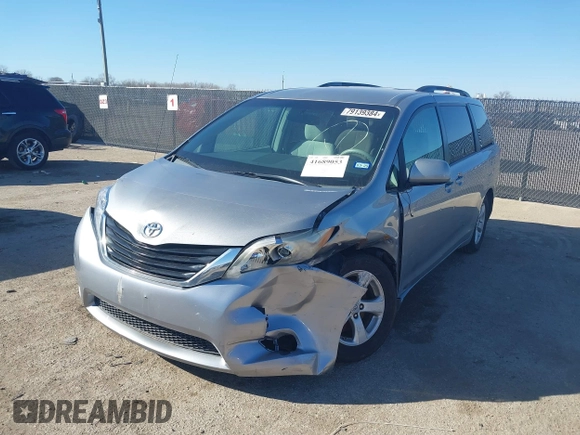 2011 Toyota Sienna LE AAS with VIN 5TDKK3DCXBS143921, listed as a IAAI auction lot 41689053 with 199,854 mi miles. Bid and sale history available at carsss.com. Image 17.