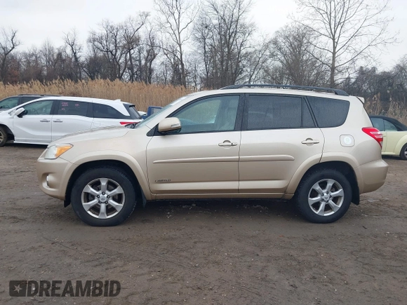 2009 Toyota RAV4 Ltd with VIN 2T3BK31V39W008861, listed as a IAAI auction lot 41690921 with 198,510 mi miles. Bid and sale history available at carsss.com. Image 14.