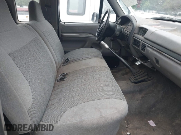 1997 Ford F-250 with VIN 1FTHX25H5VEC68464, listed as a IAAI auction lot 42365298 with 137,859 mi miles and . Bid and sale history available at DreamBid. Image 5.