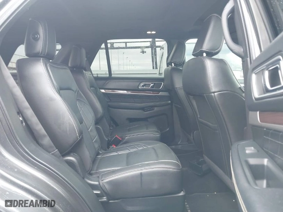 2018 Ford Explorer Platinum with VIN 1FM5K8HT7JGB17091, listed as a IAAI auction lot 41707707 with 136,157 mi miles. Bid and sale history available at carsss.com. Image 8.
