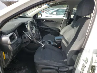 2017 Kia Sorento L with VIN 5XYPG4A31HG255174, listed as a Copart auction lot 85169244 with 140,773 mi miles and Clean Title. Bid and sale history available at carsss.com. Image 7.