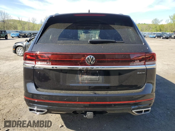 2024 Volkswagen Atlas SEL Premium R-Line with VIN 1V2FR2CA5RC600331, listed as a Copart auction lot 55237615 with 13,796 mi miles and Salvage title. Bid and sale history available at DreamBid. Image 6.