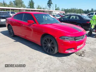 2020 Dodge Charger SXT z VIN 2C3CDXBG1LH121810, wystawiony jako IAAI lot #42421931 z przebiegiem 66 438 mil mil oraz . Historia ofert i sprzedaży dostępna na DreamBid. Obrazek 1.