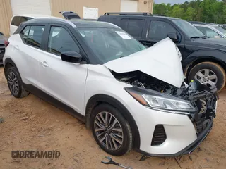 2024 Nissan Kicks SV z VIN 3N1CP5CVXRL553464, wystawiony jako IAAI lot #42034560 z przebiegiem 2441 mil mil oraz . Historia ofert i sprzedaży dostępna na DreamBid. Obrazek 1.