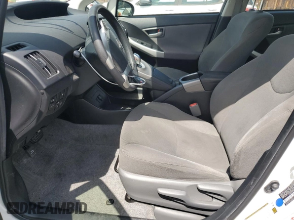 2014 Toyota Prius with VIN JTDKN3DP9E3053840, listed as a Copart auction lot 61880475 with 50,179 mi miles and Salvage title. Bid and sale history available at DreamBid. Image 7.