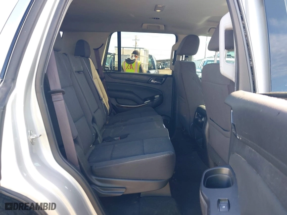 2016 Chevrolet Tahoe LS with VIN 1GNSCAKC6GR430416, listed as a IAAI auction lot 41658410 with 114,318 mi miles. Bid and sale history available at carsss.com. Image 8.