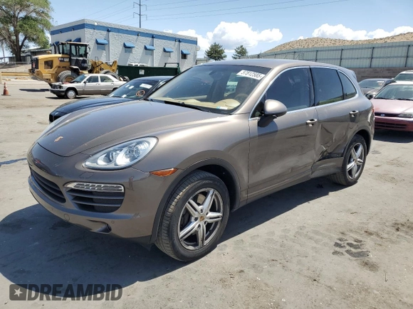 2014 Porsche Cayenne z VIN WP1AA2A28ELA91097, wystawiony jako Copart lot #57812585 z przebiegiem 115 596 mil mil oraz Szkoda całkowita • Salvage title. Historia ofert i sprzedaży dostępna na DreamBid. Obrazek 1.