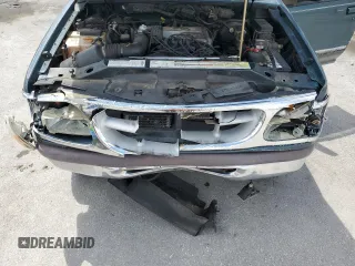 1997 Ford Explorer XLT с VIN 1FMDU32PXVUD09813, выставлен на аукционе Copart как лот 61066325 с пробегом 222 538 миль миль и Списание • Salvage title. История ставок и продаж доступна на DreamBid. Изображение 12.