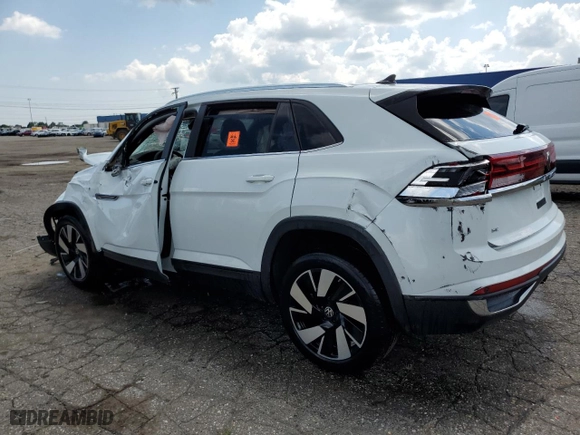 2024 Volkswagen Atlas Cross Sport 2.0T SE w/Technology with VIN 1V2HE2CAXRC232040, listed as a Copart auction lot 62693604 with NaN miles and Non Repairable. Bid and sale history available at carsss.com. Image 2.