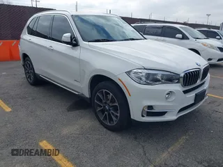 2017 BMW X5 sDrive35i z VIN 5UXKR2C35H0W43454, wystawiony jako IAAI lot #42077377 z przebiegiem 95 559 mil mil oraz . Historia ofert i sprzedaży dostępna na DreamBid. Obrazek 1.