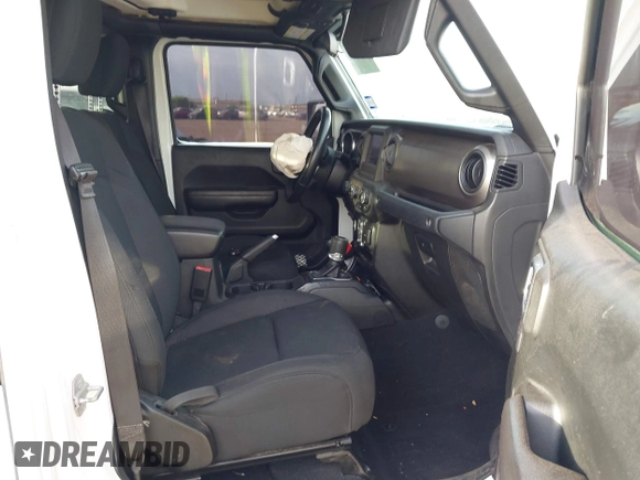 2020 Jeep Gladiator Sport S z VIN 1C6HJTAG5LL141251, wystawiony jako IAAI lot #41825062 z przebiegiem 51 961 mil mil oraz . Historia ofert i sprzedaży dostępna na DreamBid. Obrazek 5.