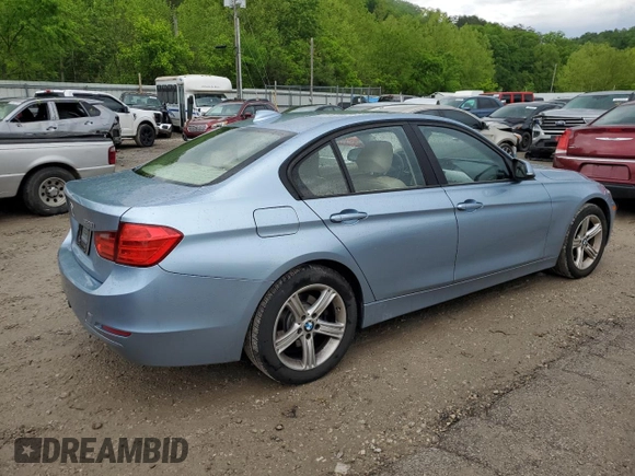 2013 BMW 3 Series 328i xDrive z VIN WBA3B3C53DF541561, wystawiony jako Copart lot #56540965 z przebiegiem 124 840 mil mil oraz Szkoda całkowita • Salvage title. Historia ofert i sprzedaży dostępna na DreamBid. Obrazek 3.
