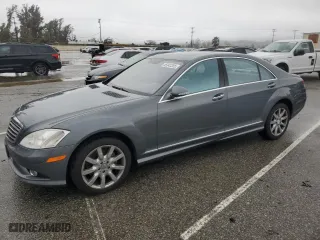 2009 Mercedes-Benz S-Class 5.5L V8 with VIN WDDNG71X09A258635, listed as a Copart auction lot 45342355 with 177,566 mi miles and Clean Title. Bid and sale history available at carsss.com. Image 1.