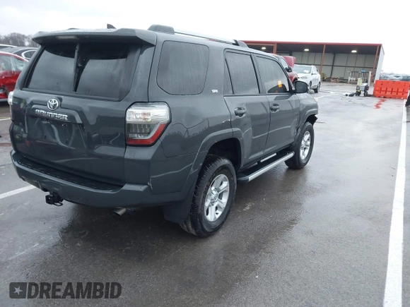 2024 Toyota 4Runner SR5 Premium with VIN JTENU5JRXR6306925, listed as a IAAI auction lot 41212768 with 2,905 mi miles and . Bid and sale history available at DreamBid. Image 4.