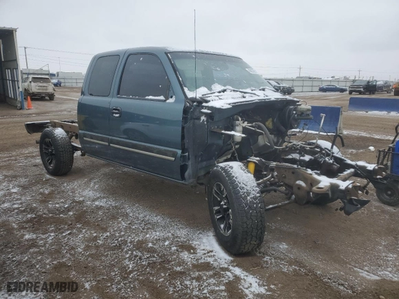 2006 Chevrolet Silverado 1500 LT2 with VIN 1GCEK19B66Z205871, listed as a Copart auction lot 43923565 with 0 mi miles and Salvage Title. Bid and sale history available at carsss.com. Image 4.