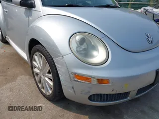 2008 Volkswagen Beetle S z VIN 3VWRW31C88M502079, wystawiony jako IAAI lot #42429122 z przebiegiem 168 324 mil mil oraz . Historia ofert i sprzedaży dostępna na DreamBid. Obrazek 13.