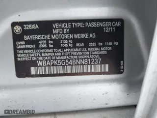 2011 BMW 3 Series 328i xDrive with VIN WBAPK5G54BNN81237, listed as a IAAI auction lot 41571797 with 176,035 mi miles. Bid and sale history available at carsss.com. Image 9.