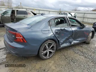 2025 Volvo S60 Core with VIN 7JRL12GJ4SG364728, listed as a Copart auction lot 46180865 with 7,483 mi miles and Clean Title. Bid and sale history available at carsss.com. Image 3.