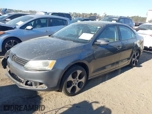 2011 Volkswagen Jetta Sedan SE w/Convenience & Sunroof PZEV with VIN 3VWDZ7AJ0BM357277, listed as a IAAI auction lot 41897588 with 149,710 mi miles. Bid and sale history available at carsss.com. Image 18.