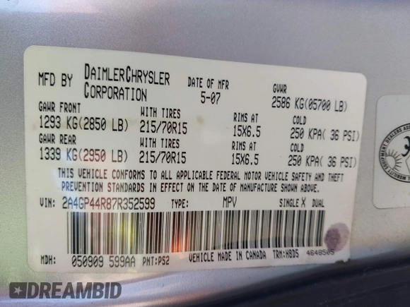 2007 Chrysler Town & Country LWB LX with VIN 2A4GP44R87R352599, listed as a IAAI auction lot 41333800 with 222,417 mi miles. Bid and sale history available at carsss.com. Image 9.