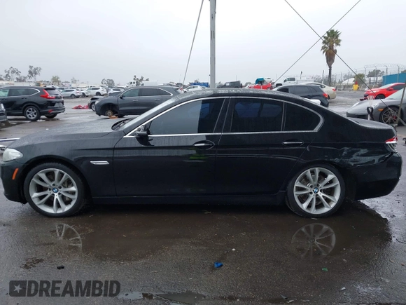2014 BMW 5 Series 535d z VIN WBAXA5C5XED689221, wystawiony jako IAAI lot #41782273 z przebiegiem 116 510 mil mil oraz . Historia ofert i sprzedaży dostępna na DreamBid. Obrazek 14.
