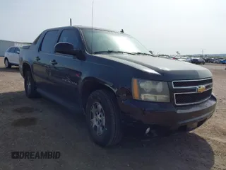 2007 Chevrolet Avalanche LTZ with VIN 3GNFK12317G113566, listed as a IAAI auction lot 41939386 with 297,959 mi miles. Bid and sale history available at carsss.com. Image 1.