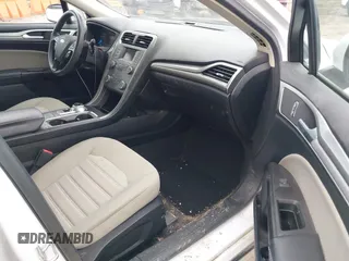 2019 Ford Fusion S with VIN 3FA6P0G72KR268355, listed as a IAAI auction lot 41514065 with 40,099 mi miles and . Bid and sale history available at DreamBid. Image 5.