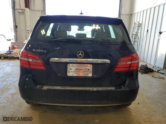 2017 Mercedes-Benz B-Class with VIN WDDVP9AB0HJ014109, listed as a Copart auction lot 48114445 with 33,424 mi miles and Salvage Title. Bid and sale history available at carsss.com. Image 6.