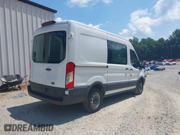 2018 Ford Transit с VIN 1FTYE1CM6JKB42254, выставлен на аукционе IAAI как лот 42615585 с пробегом 109 806 миль миль и . История ставок и продаж доступна на DreamBid. Изображение 4.