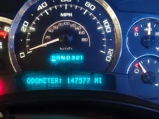 2003 Cadillac Escalade z VIN 1GYEK63N53R162632, wystawiony jako IAAI lot #41542627 z przebiegiem 147 577 mil mil oraz . Historia ofert i sprzedaży dostępna na DreamBid. Obrazek 15.