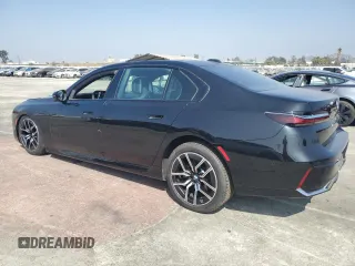 2024 BMW 7 Series 740i z VIN WBA23EH0XRCP69373, wystawiony jako Copart lot #76020204 z przebiegiem 9 981 mil mil oraz Czysty tytuł • Clean title. Historia ofert i sprzedaży dostępna na DreamBid. Obrazek 2.