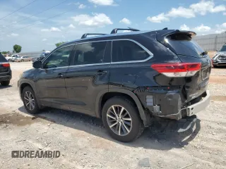 2017 Toyota Highlander XLE with VIN 5TDJZRFH0HS467343, listed as a Copart auction lot 62111325 with 119,629 mi miles and Salvage title. Bid and sale history available at DreamBid. Image 2.
