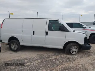 2018 Chevrolet Express Cargo Van with VIN 1GCWGAFP0J1275427, listed as a IAAI auction lot 41463949 with 1 mi miles. Bid and sale history available at carsss.com. Image 13.
